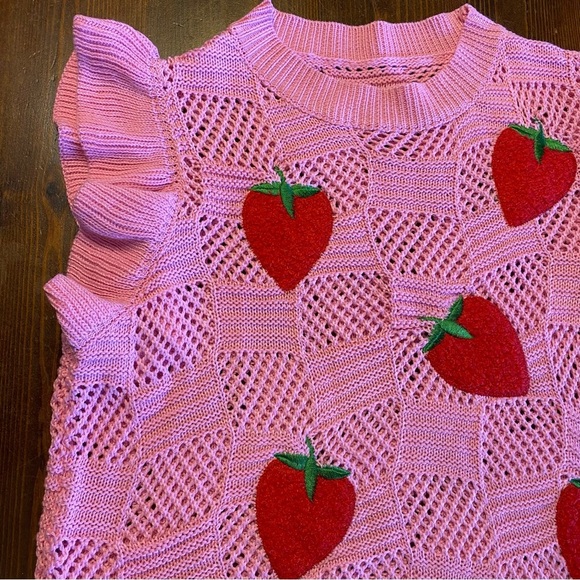 Boutique bubblegum pink strawberry SOFT crochet short flutter sleeve sweater szL - Picture 7 of 10